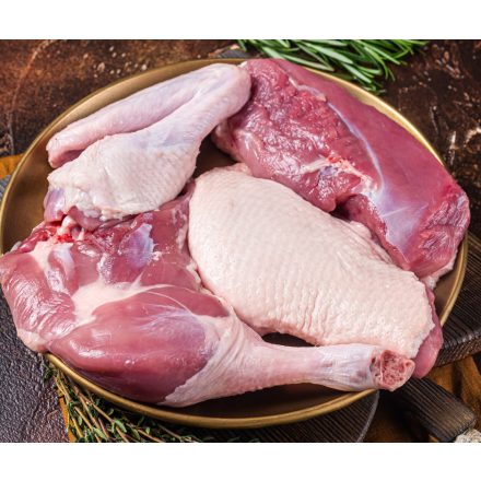 Pecsenye kacsa "SÜLTES csomag" 1-1,3kg/csom.(2db comb,2db mellfilé 2db szárnyközép kb 10kg/# (MAGY