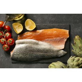   Lazac filé (Norvég) bőrrel 1-1,4kg egyesével vákuum csomagolt C trim (Salmo salar)