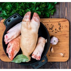 Sertés első köröm ömlesztett kb10kg/# (KOMÉTA)